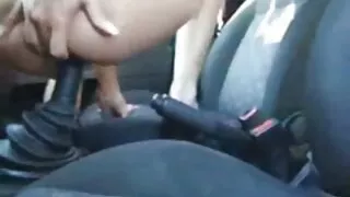மாலில், ஒரு விடுவிக்கப்பட்ட பொன்னிறம் ஒரு தனியா கொடுக்கிறது சிறந்த சிற்றின்ப புனைகதை